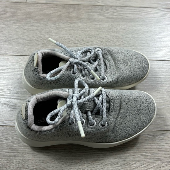 Allbirds Women's Wool Runner Mizzles Sneakers Light Grey - Picture 4 of 10